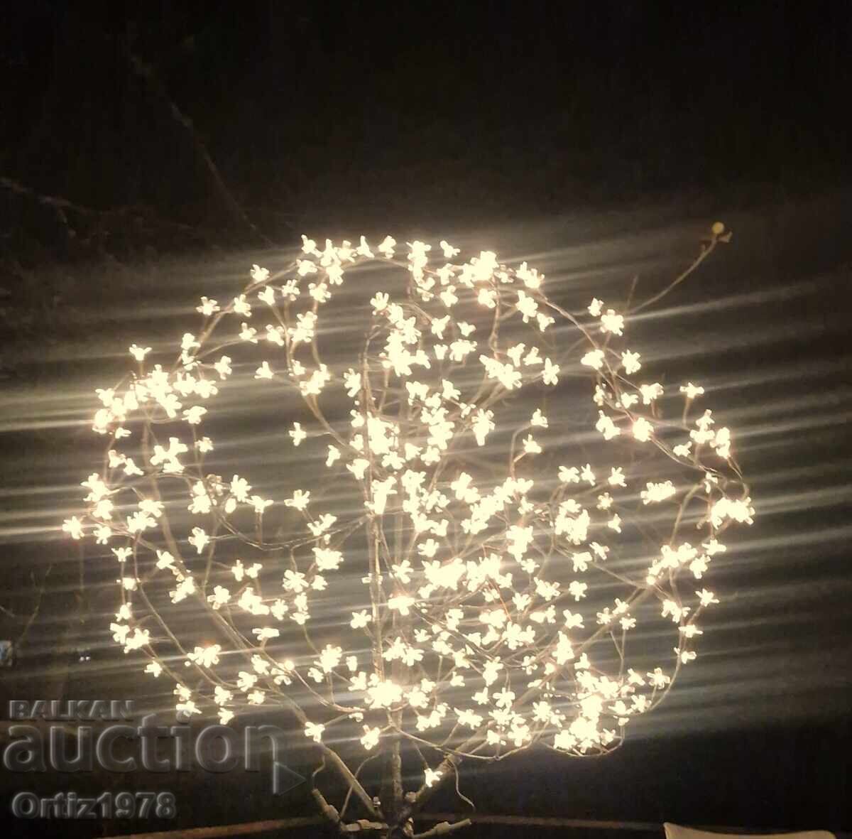 Έκπτωση! Χριστουγεννιάτικο εξωτερικό δέντρο, 400 λαμπάκια, 2μ