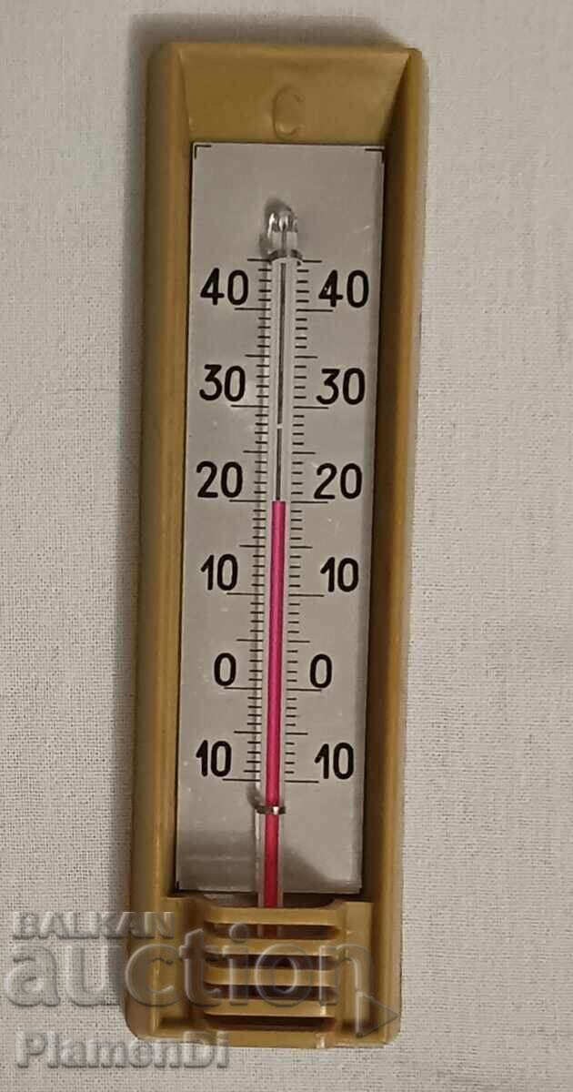 Стар живачен, стаен термометър с цена 15.00 лв. | € 7.67