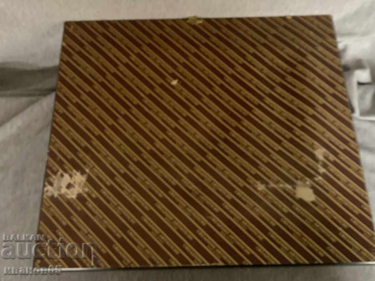 Рамкирана огледална картина, барелеф, произведено в Италия 3 - 6