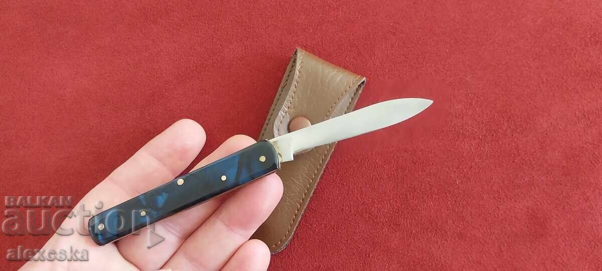 Auction  Pocket knife - Hammer and Sickle