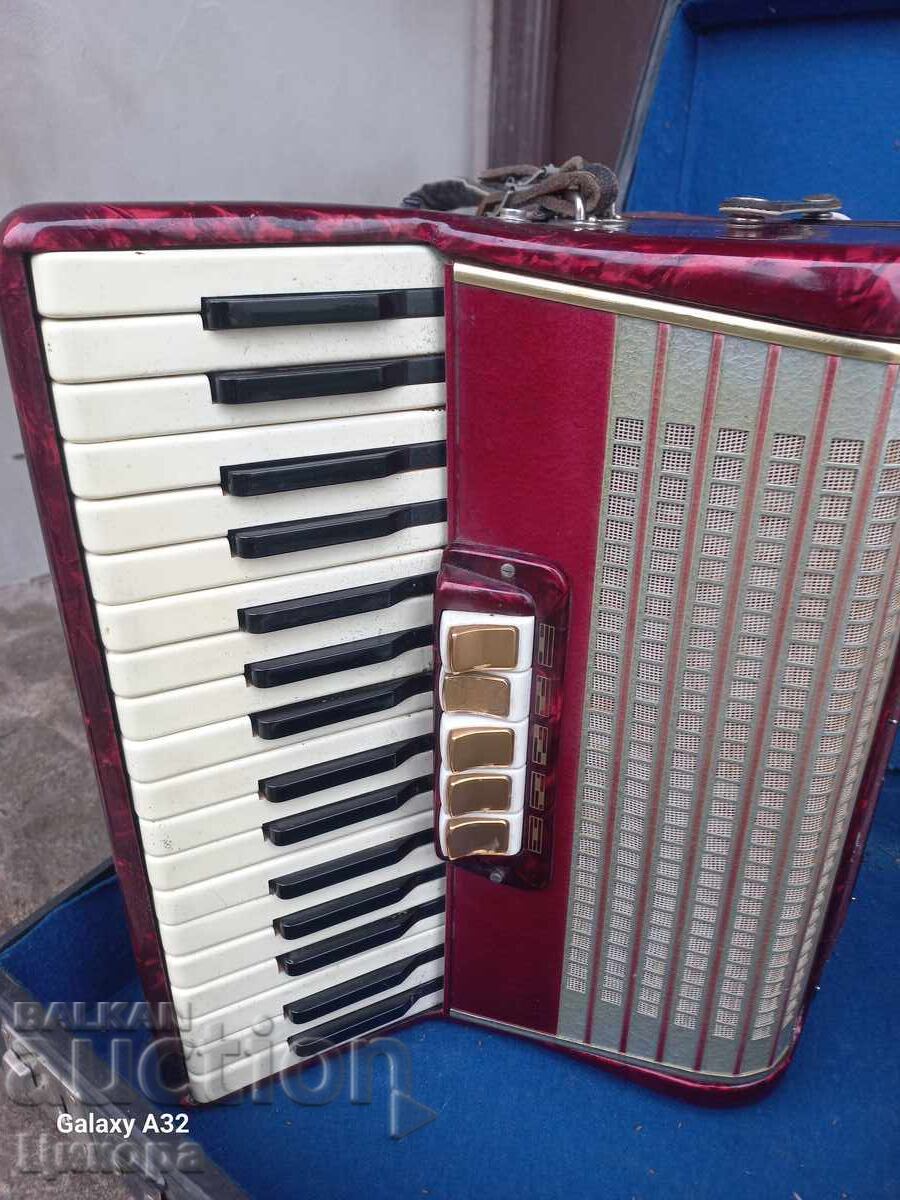 Δημοπρασία ΑΚΟΡΝΤΕΟΝ WELTMEISTER Weltmeister 48 μπάσα BRILLANTEN