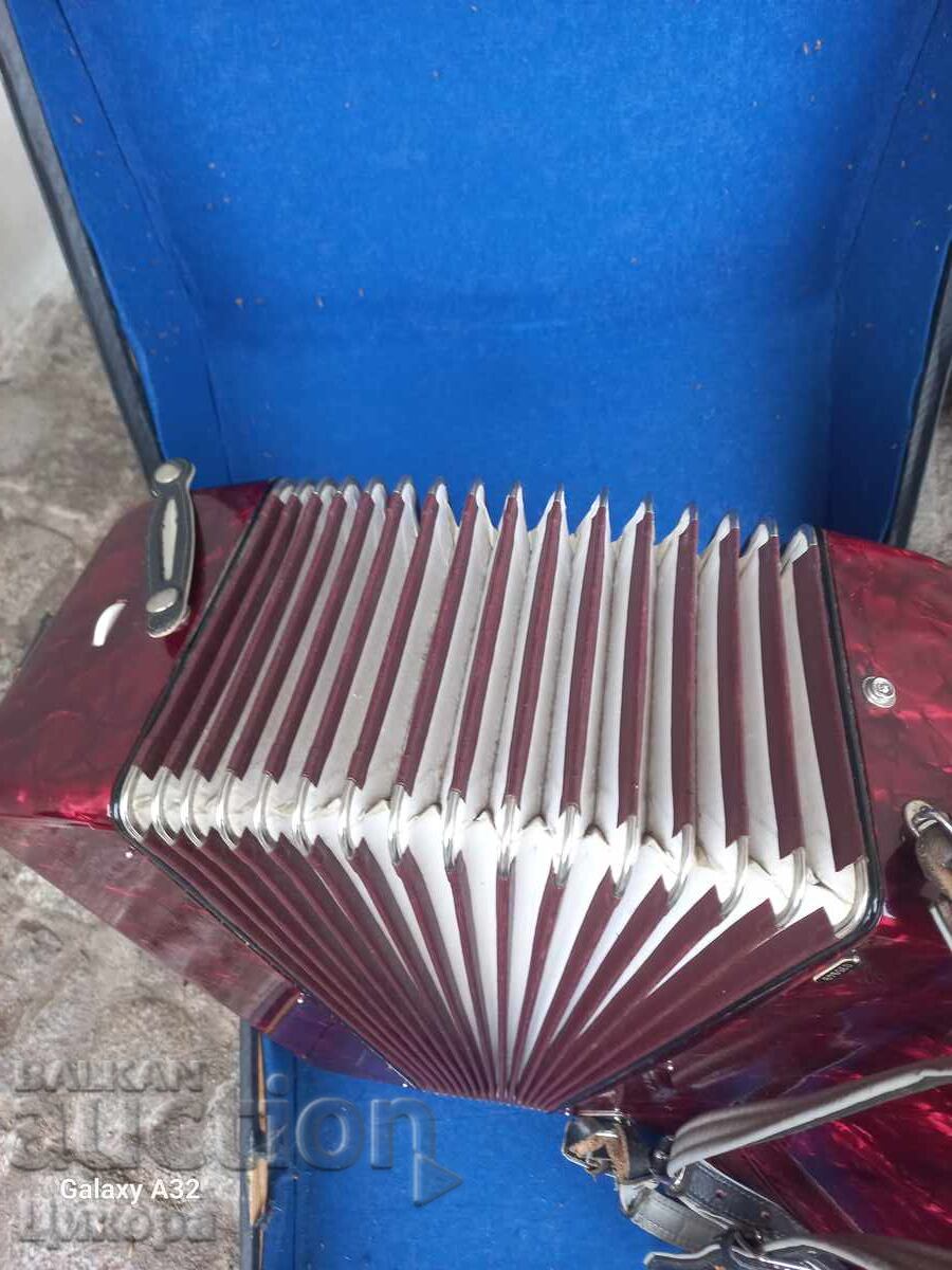 ΑΚΟΡΝΤΕΟΝ WELTMEISTER Weltmeister 48 μπάσα BRILLANTEN - 6