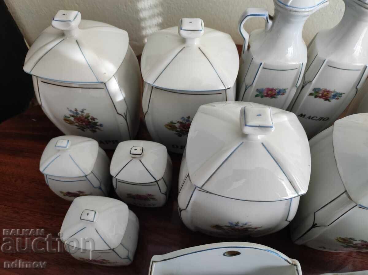 Auction  Retro porcelain kitchen set