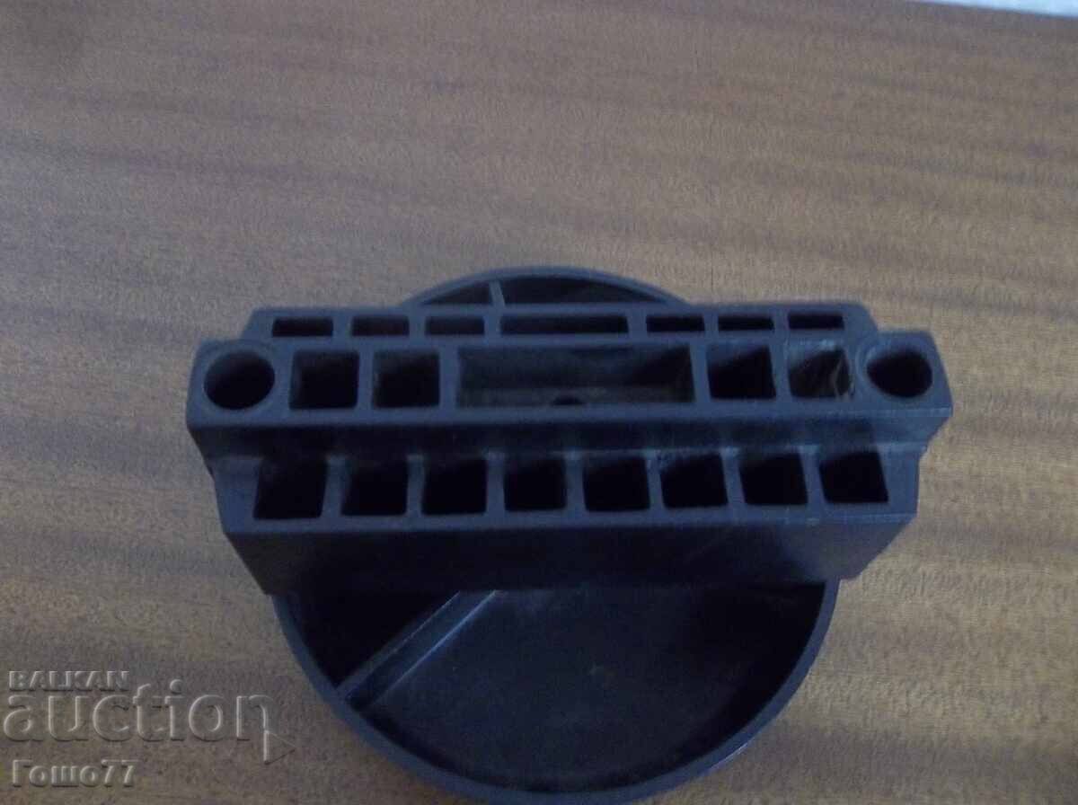 Licitație Suport de creioane Licitație Suport de creioane