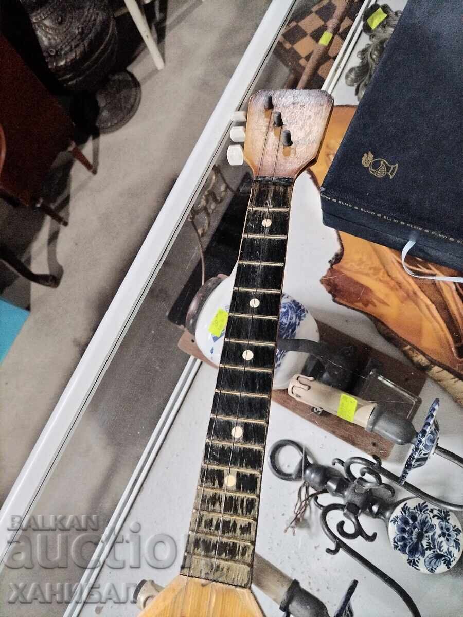 Auction OLD BALALAIKA, MOSCOW Auction OLD BALALAIKA, MOSCOW