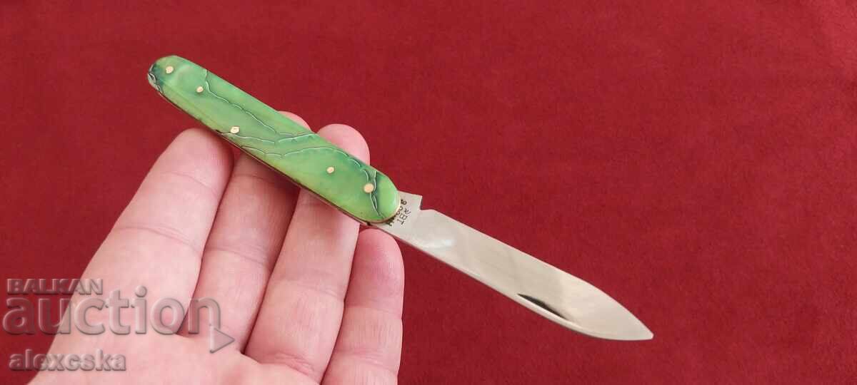 Delivery of Thorn pocket knife