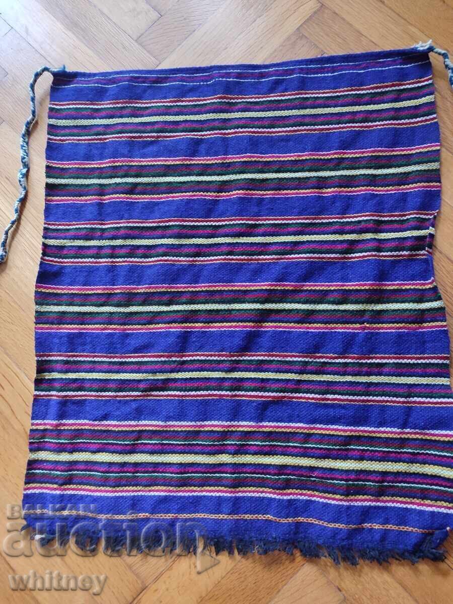 Șorț vechi 2 cu preț € 3.97 | 7.76 BGN Șorț vechi 2 cu preț € 3.97 | 7.76 BGN