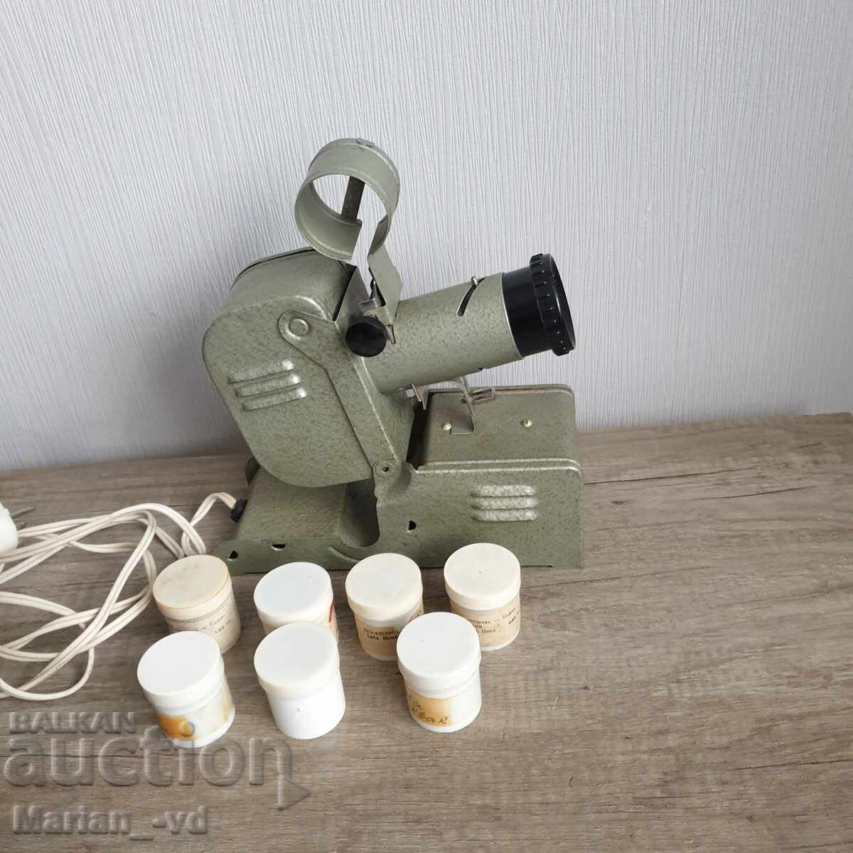 Projector with 7 children's films for projection with price 120.00 BGN | € 61.36 Projector with 7 children's films for projection with price 120.00 BGN | € 61.36