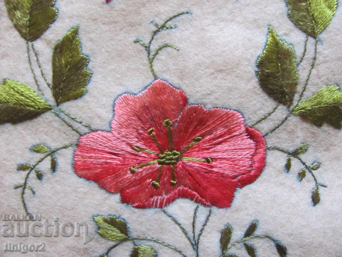 19ος αιώνας. Χειροποίητο κέντημα σε μάλλινο ύφασμα 50x43εκ - 7 19ος αιώνας. Χειροποίητο κέντημα σε μάλλινο ύφασμα 50x43εκ - 7