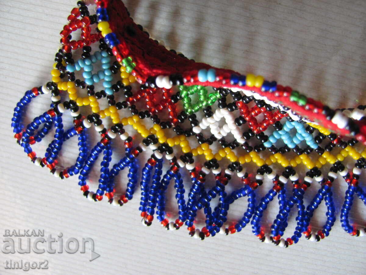 Delivery of Women's jewelry for traditional costume - glass beads Delivery of Women's jewelry for traditional costume - glass beads