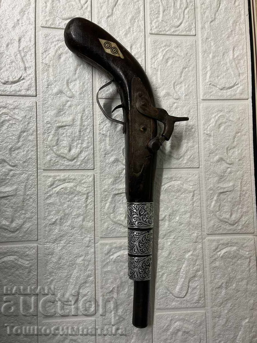 Συλλεκτικό, παλιό πιστόλι με τιμή 170.00 BGN | € 86.92 Συλλεκτικό, παλιό πιστόλι με τιμή 170.00 BGN | € 86.92