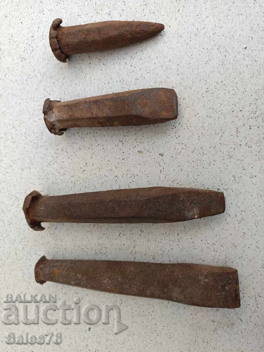 Securi vechi de pietrar