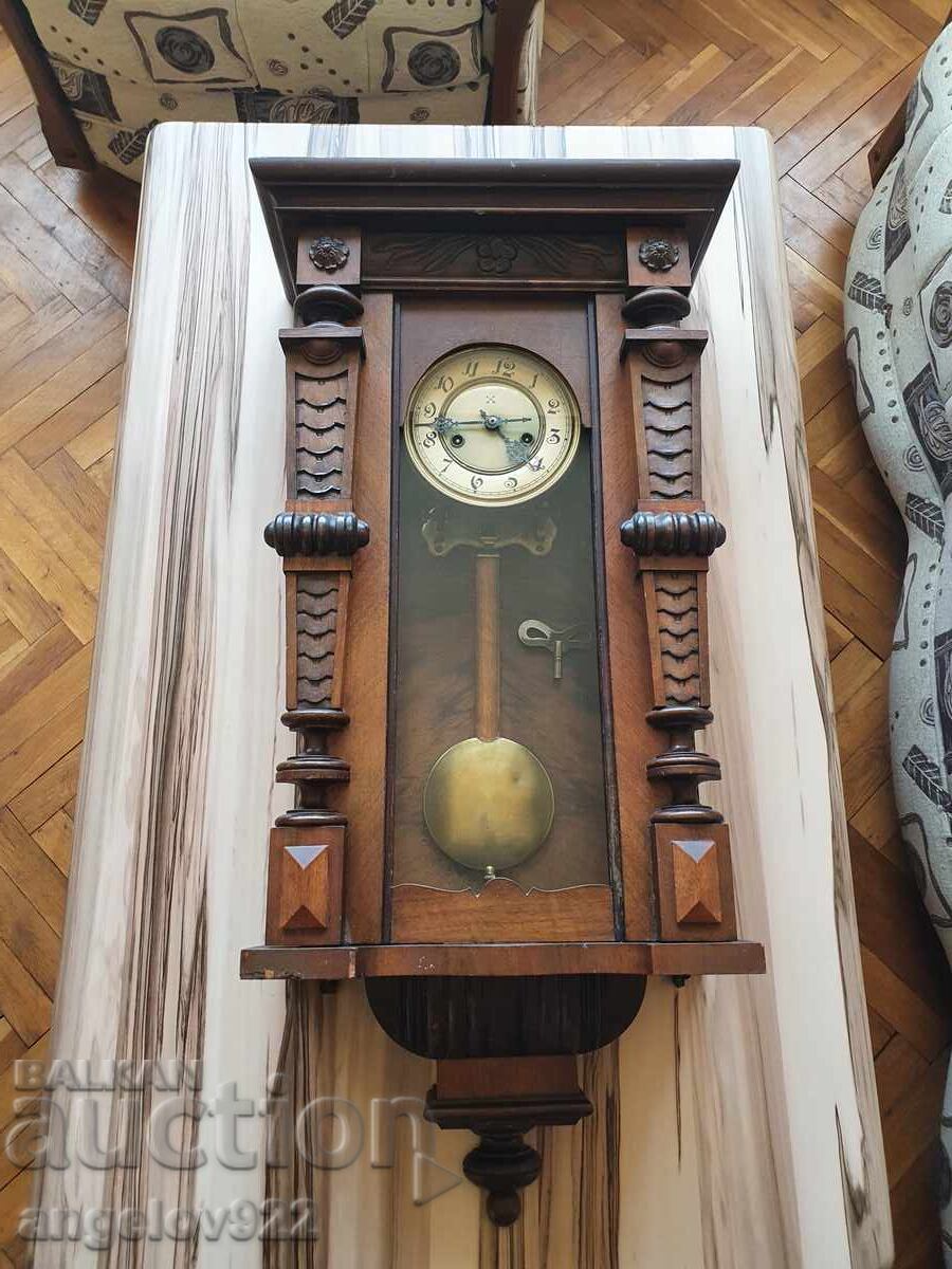 Ceas de perete german Hamburg American FUNCȚIONAL cu preț 70.00 BGN | € 35.79 Ceas de perete german Hamburg American FUNCȚIONAL cu preț 70.00 BGN | € 35.79