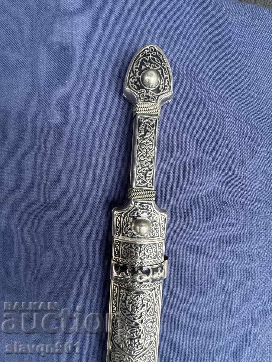 Καυκάσιο στιλέτο με τιμή 89.00 BGN | € 45.50 Καυκάσιο στιλέτο με τιμή 89.00 BGN | € 45.50