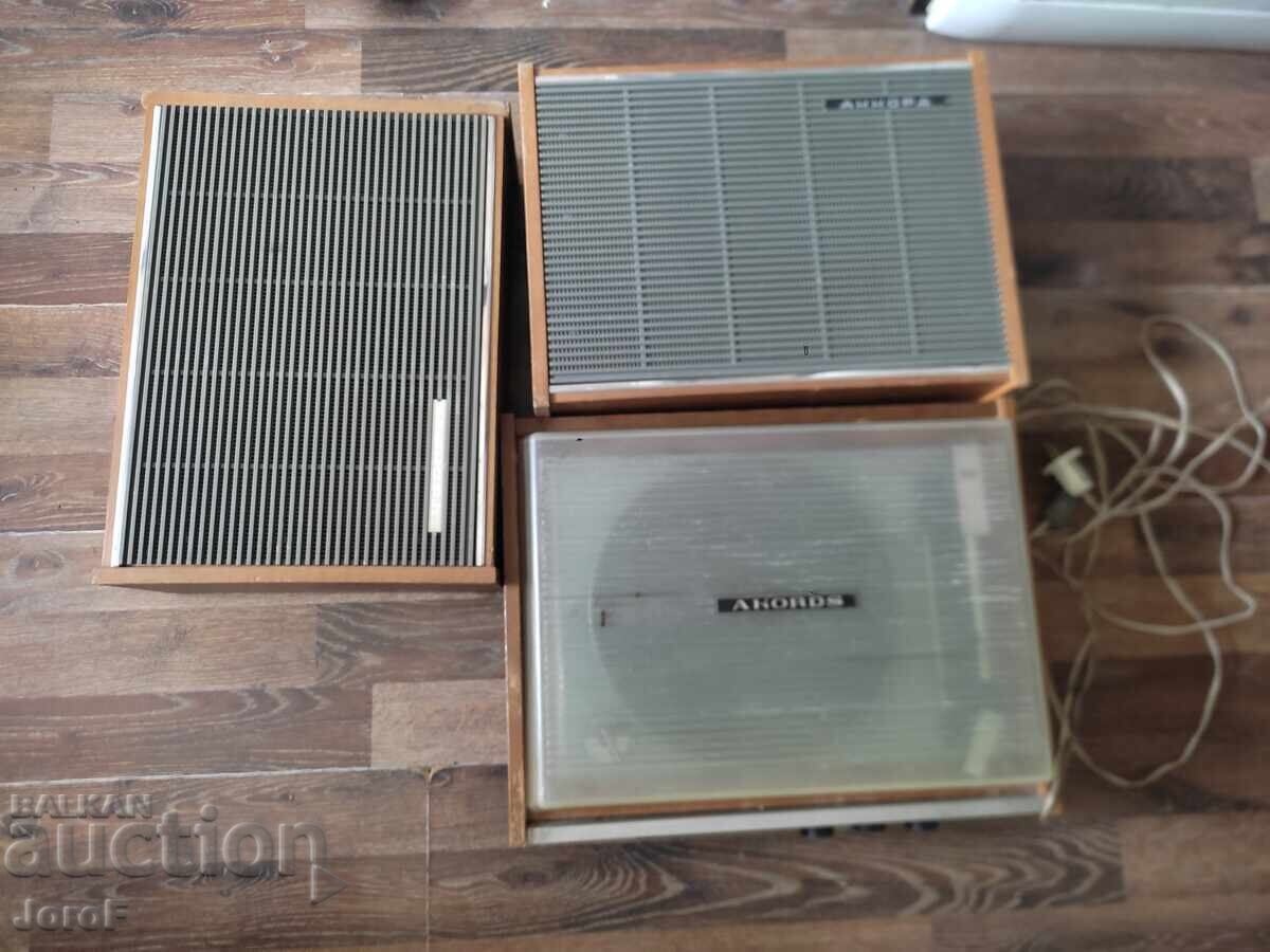 Livrarea Pick-up Accord 201 rusesc cu două boxe