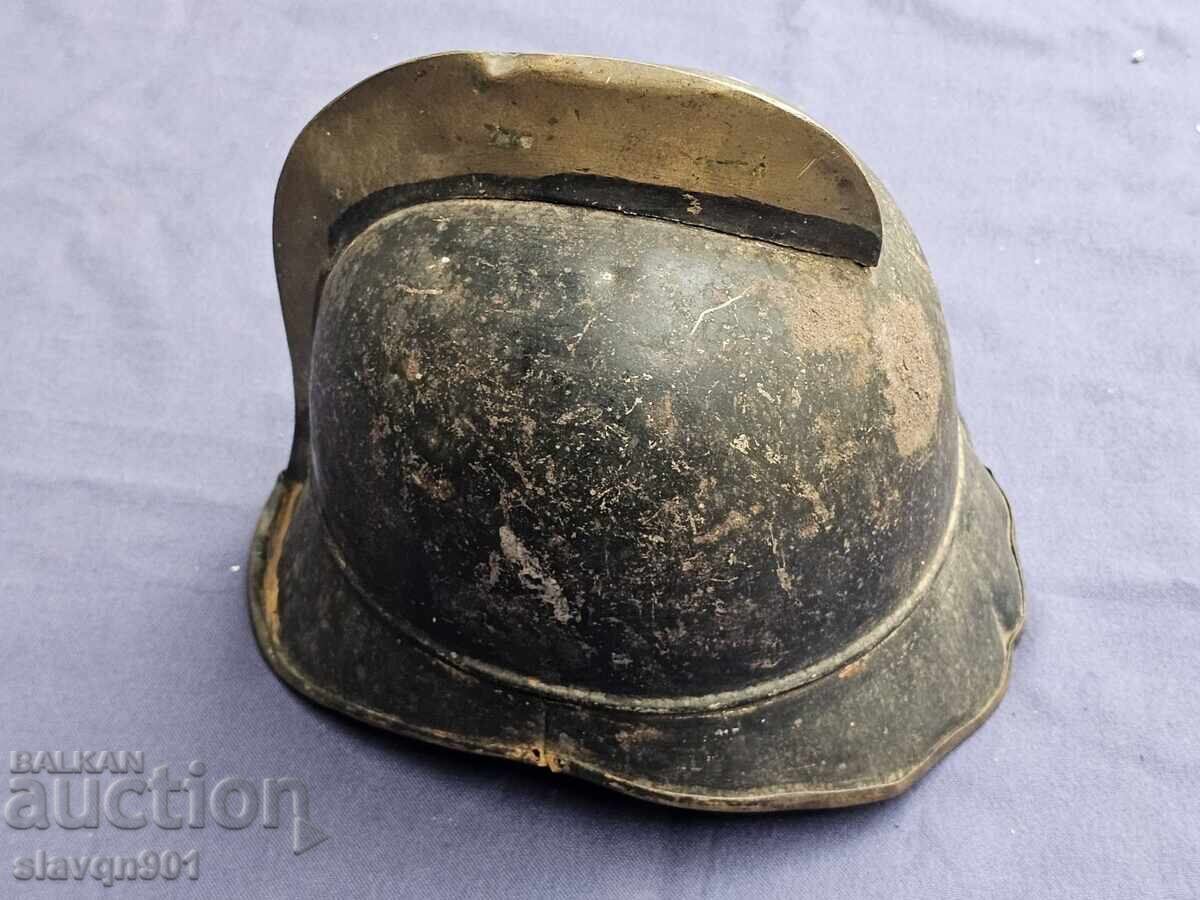 Παλιά πυροσβεστική κράνος από ορείχαλκο με τιμή 50.00 BGN | € 25.56 Παλιά πυροσβεστική κράνος από ορείχαλκο με τιμή 50.00 BGN | € 25.56