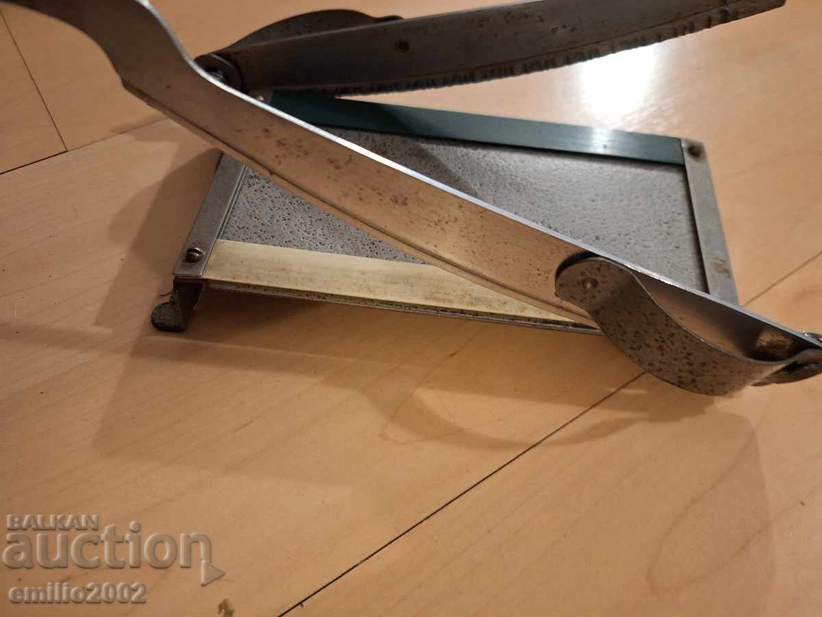 Δημοπρασία Φωτογραφική γκιλοτίνα