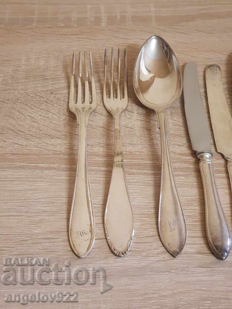 Аукцион Прибори за хранене!!! Аукцион Прибори за хранене!!!