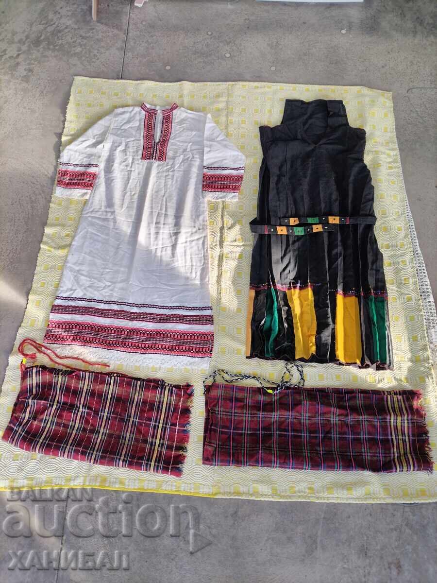 Shirt, sukman, riza, and two aprons