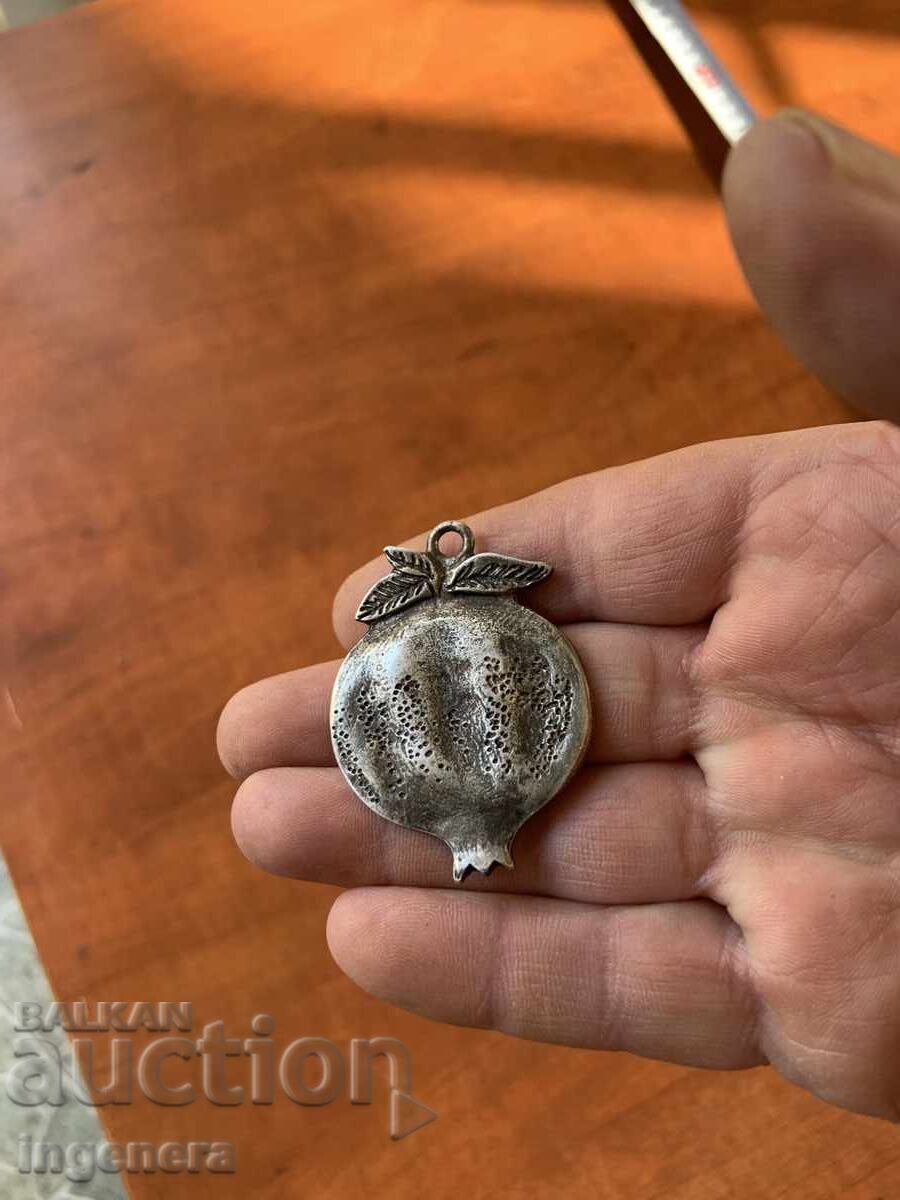 Auction  PENDANT SOUVENIR JEWELRY MEDALLION FROM THE 80S OF THE PAST CENTURY