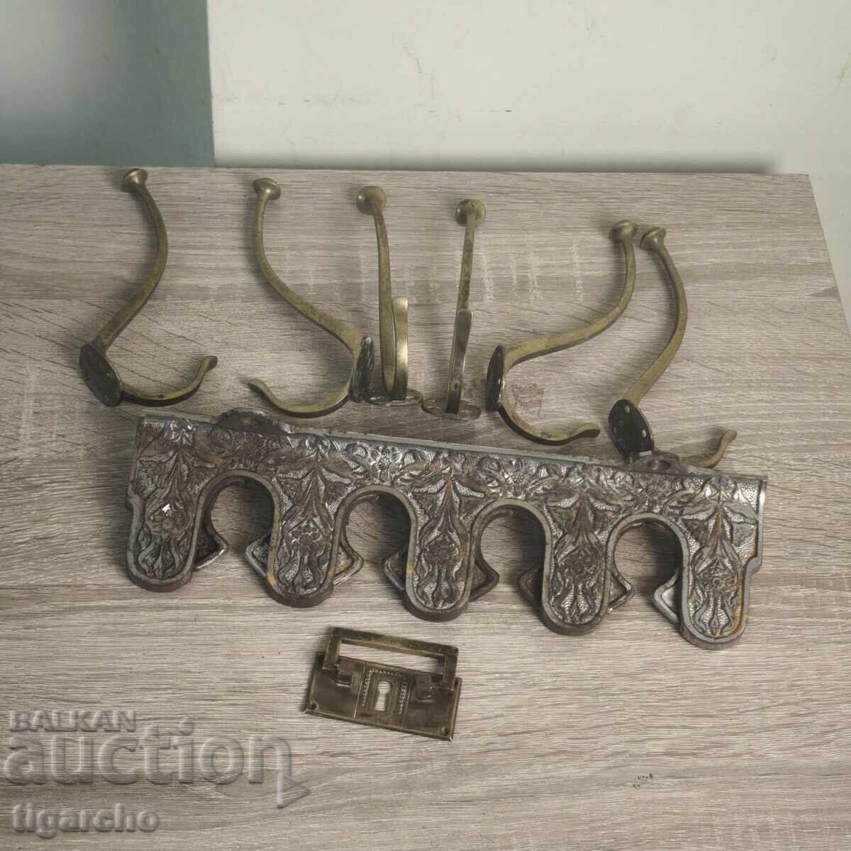 Metal hardware Metal hardware