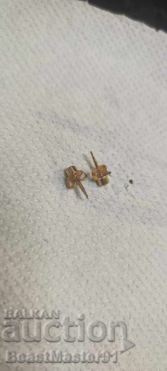 Δημοπρασία B.Z.TS. Σκουλαρίκια από κίτρινο μέταλλο, δεν ξέρω αν είναι χρυσά