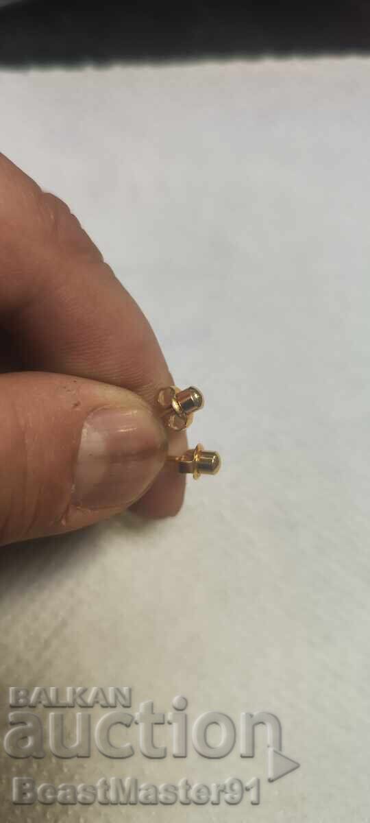 Παράδοση B.Z.TS. Σκουλαρίκια από κίτρινο μέταλλο, δεν ξέρω αν είναι χρυσά