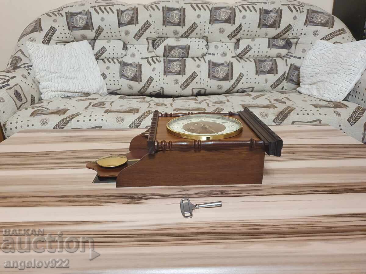 Немски стенен часовник FRANZ HERMLE РАБОТЕЩ - 7