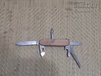 Оригинален швейцарски джобен нож Victorinox с дървена дръжка