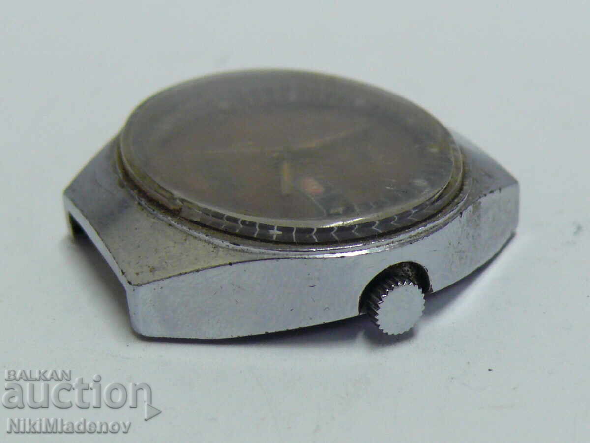 Soviet POLJOT STADIUM Mechanical Hand-Wound Watch, Day/Date with price 29.99 BGN | € 15.33