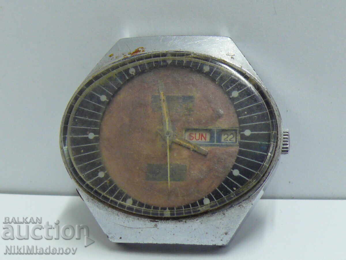 Soviet POLJOT STADIUM Mechanical Hand-Wound Watch, Day/Date