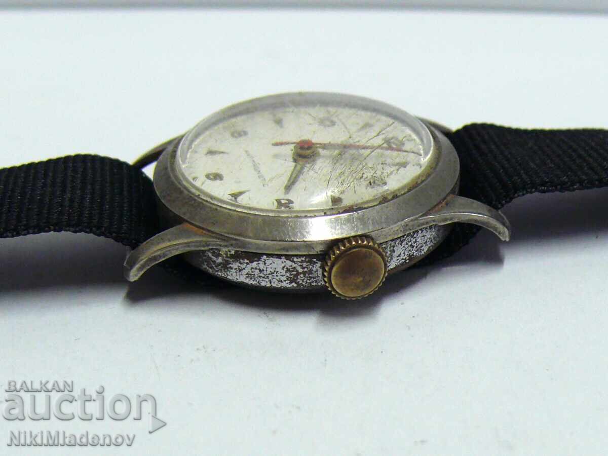 Auction From 1st. MENTOR Men's Wristwatch, working BZC! Auction From 1st. MENTOR Men's Wristwatch, working BZC!