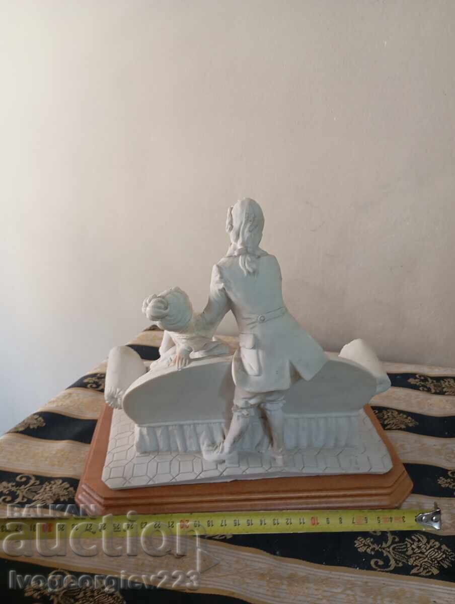 Statuetă, compoziție - 6