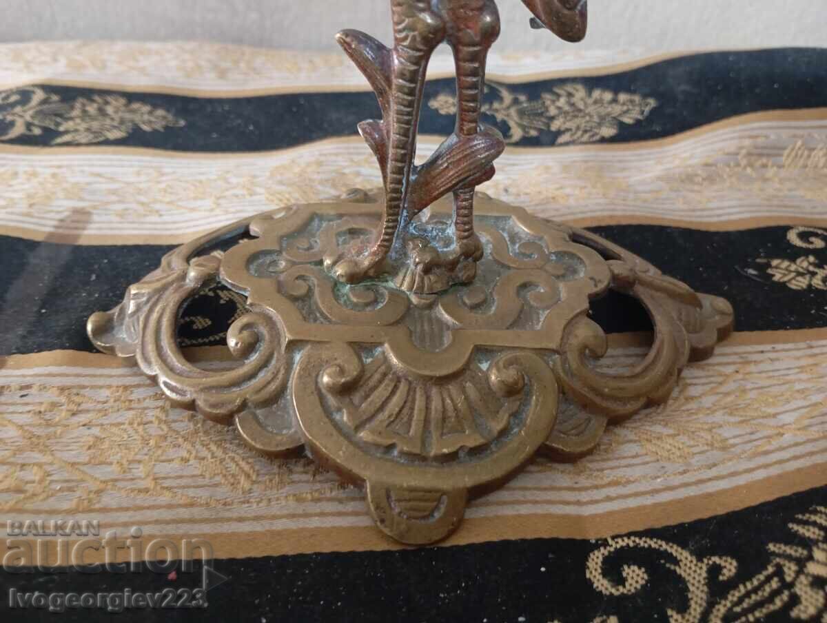 Delivery of Vintage cup, fruit bowl