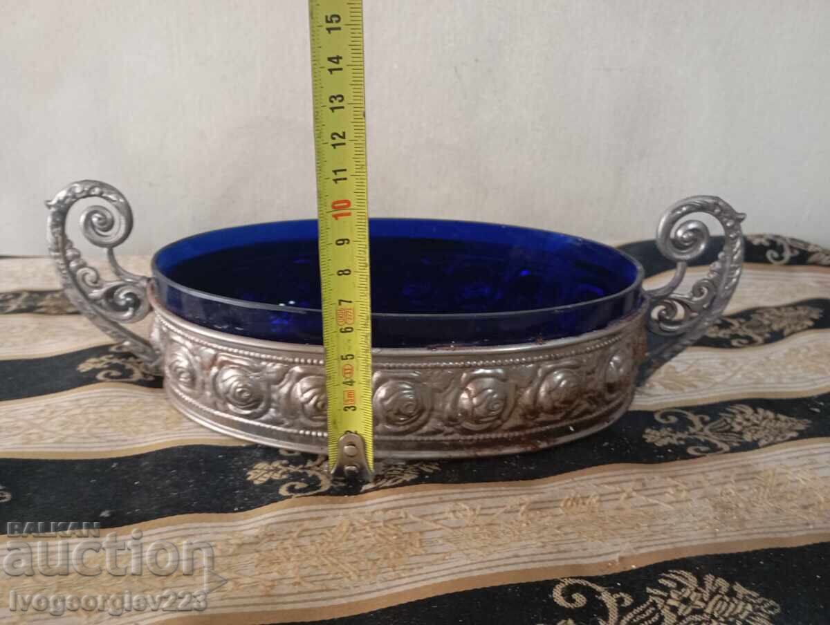 Bombonieră tip jardiniere cu preț 70.00 BGN | € 35.79