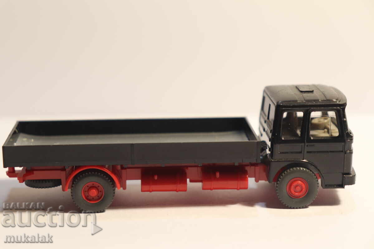 Аукцион WIKING  H0 1/87  MAN    КАМИОН    МОДЕЛ   КОЛИЧКА