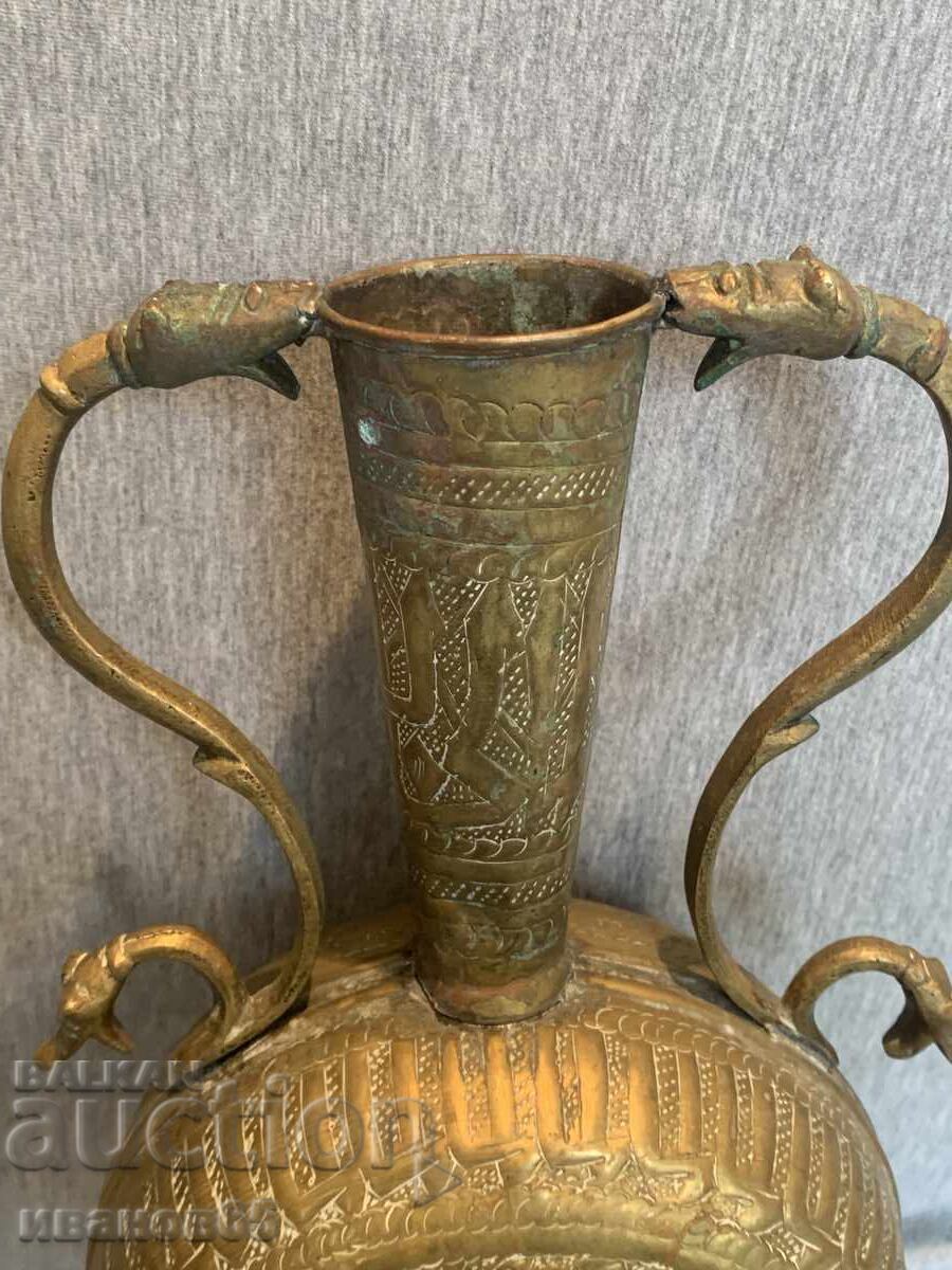 Brass pitcher/jug with decorative engravings and shaped handles - 6 Brass pitcher/jug with decorative engravings and shaped handles - 6