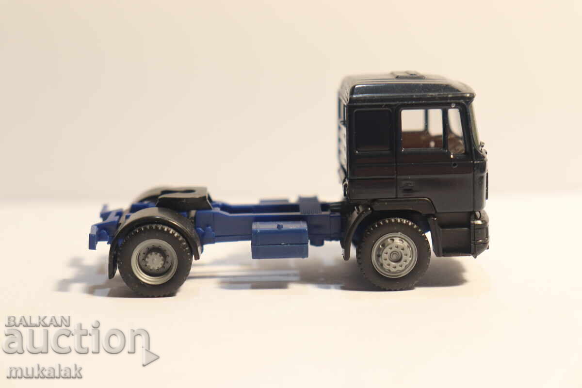 Аукцион HERPA   H0 1/87  МАН MAN ВЛЕКАЧ  КАМИОН  МОДЕЛ