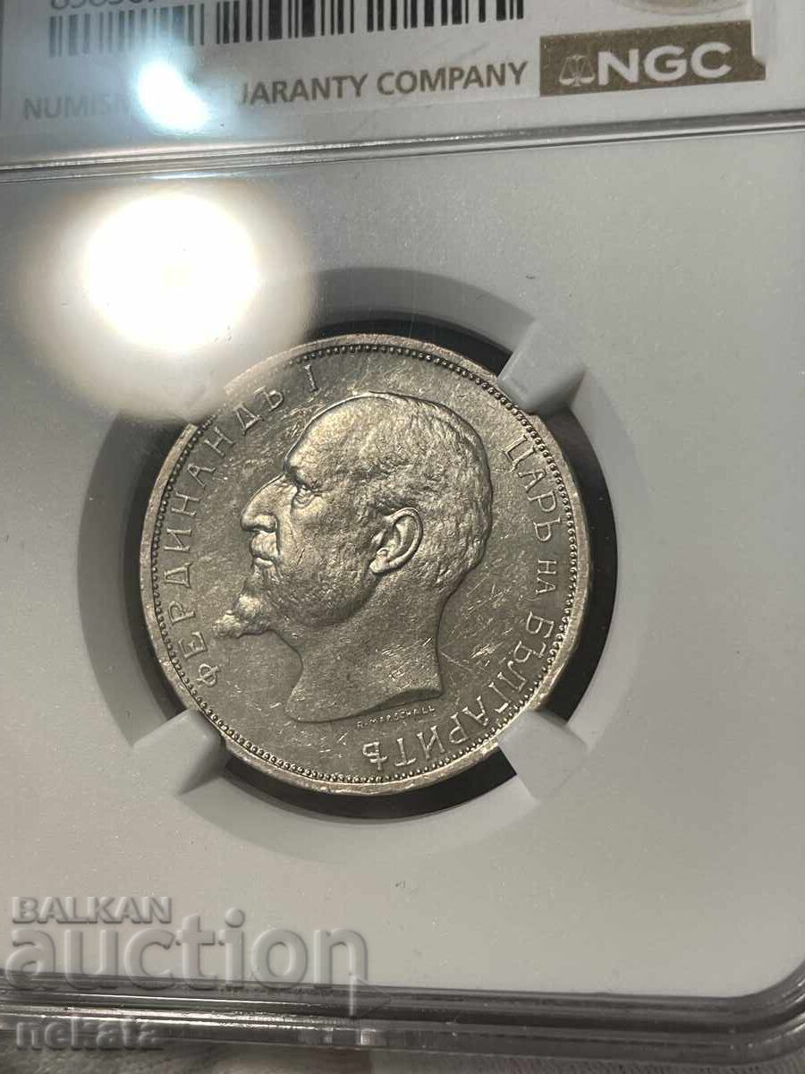 2 lei 1913 g. MS61 NGC cu preț 230.00 BGN | € 117.60 2 lei 1913 g. MS61 NGC cu preț 230.00 BGN | € 117.60