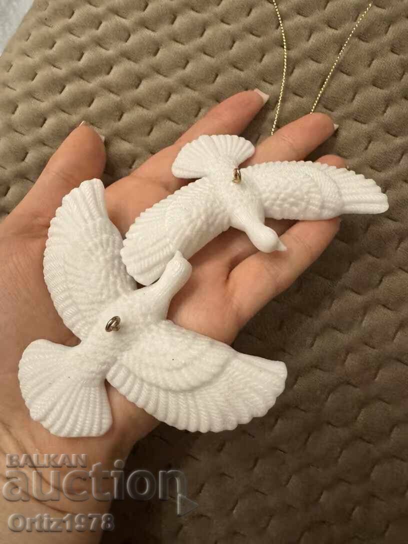 Păsări de curte din "Singur Acasă" Cadou prețios pentru o persoană dragă!