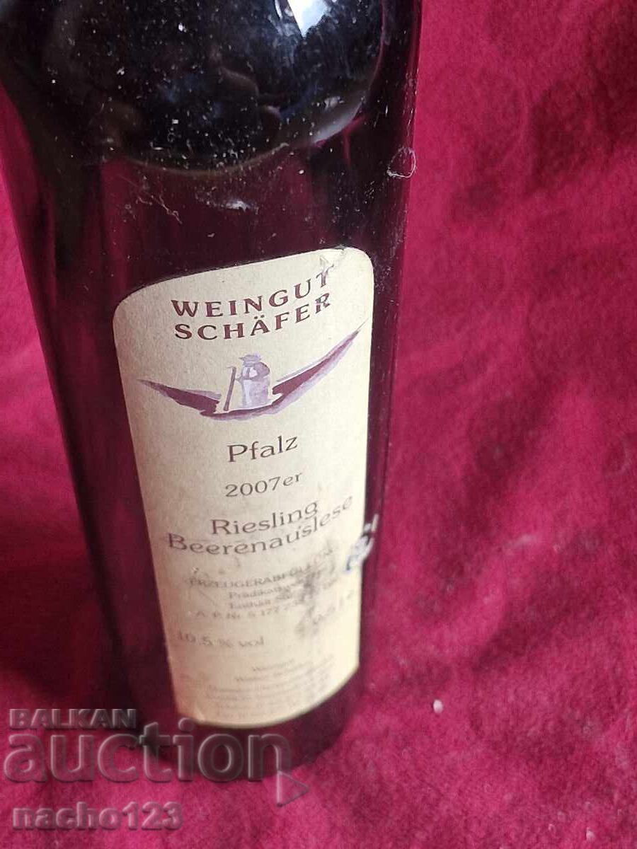 Bottle of quality German red wine 2007 - 5