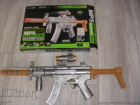 Toy Gun with sound and lights - B.Z.C