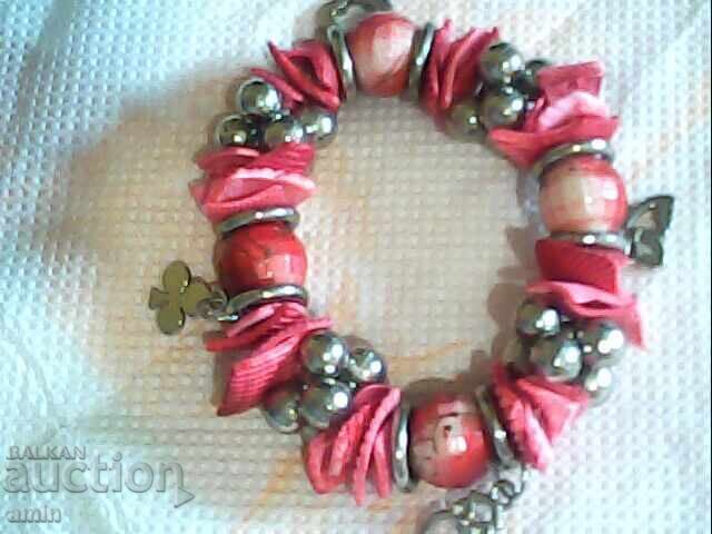 beautiful bracelets with price 15.00 BGN | € 7.67