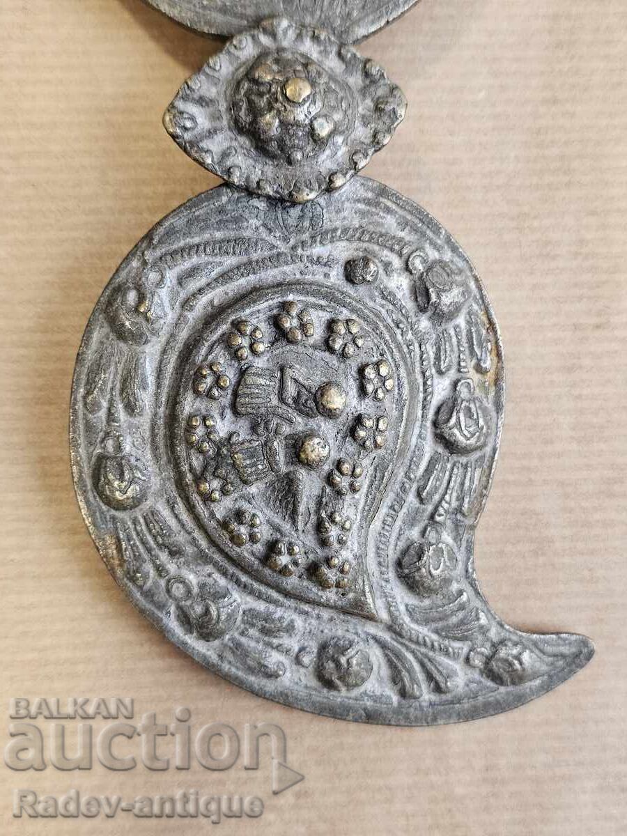 Licitație Vechi paftale turnate, de renaștere bulgărească Licitație Vechi paftale turnate, de renaștere bulgărească