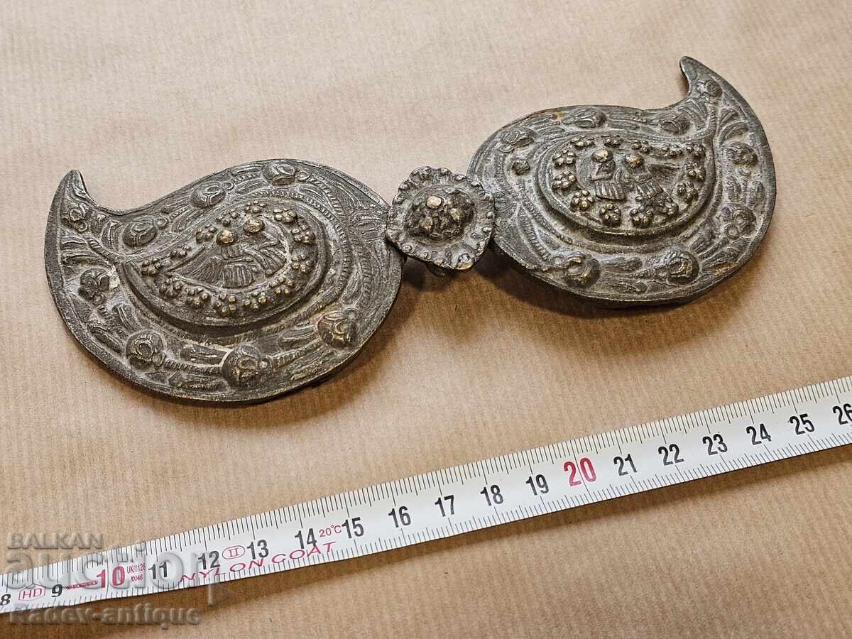 Vechi paftale turnate, de renaștere bulgărească Vechi paftale turnate, de renaștere bulgărească