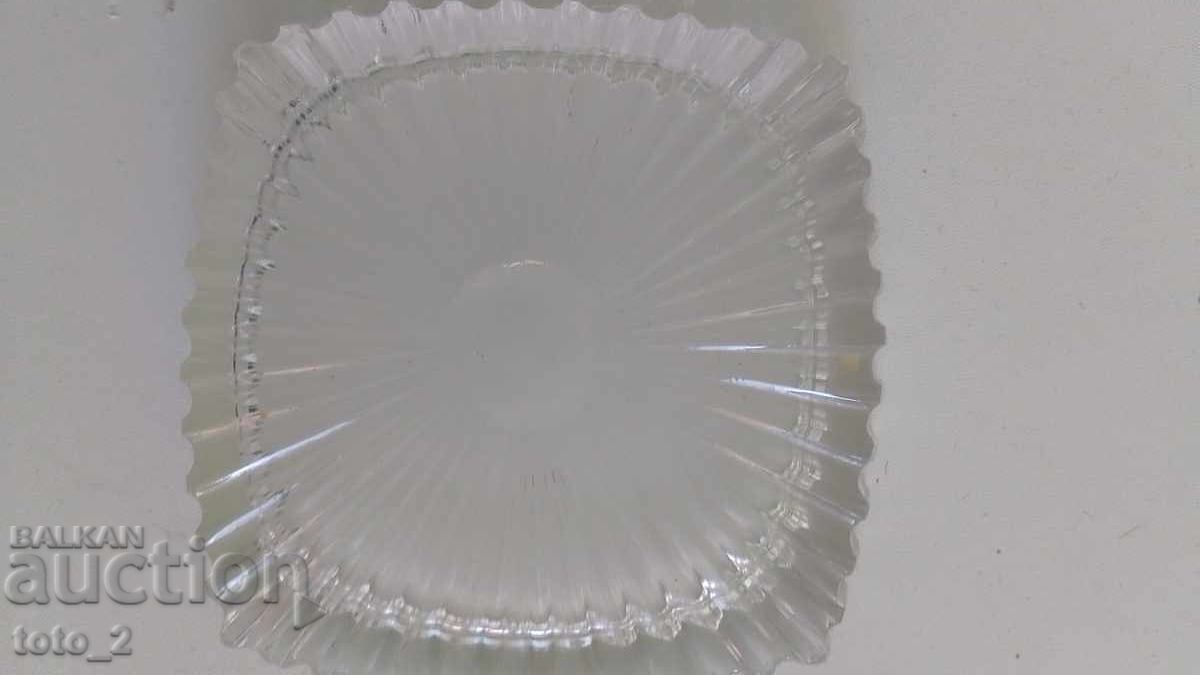 ПЕПЕЛНИК КРИСТАЛ с цена 15.00 лв. | € 7.67 ПЕПЕЛНИК КРИСТАЛ с цена 15.00 лв. | € 7.67