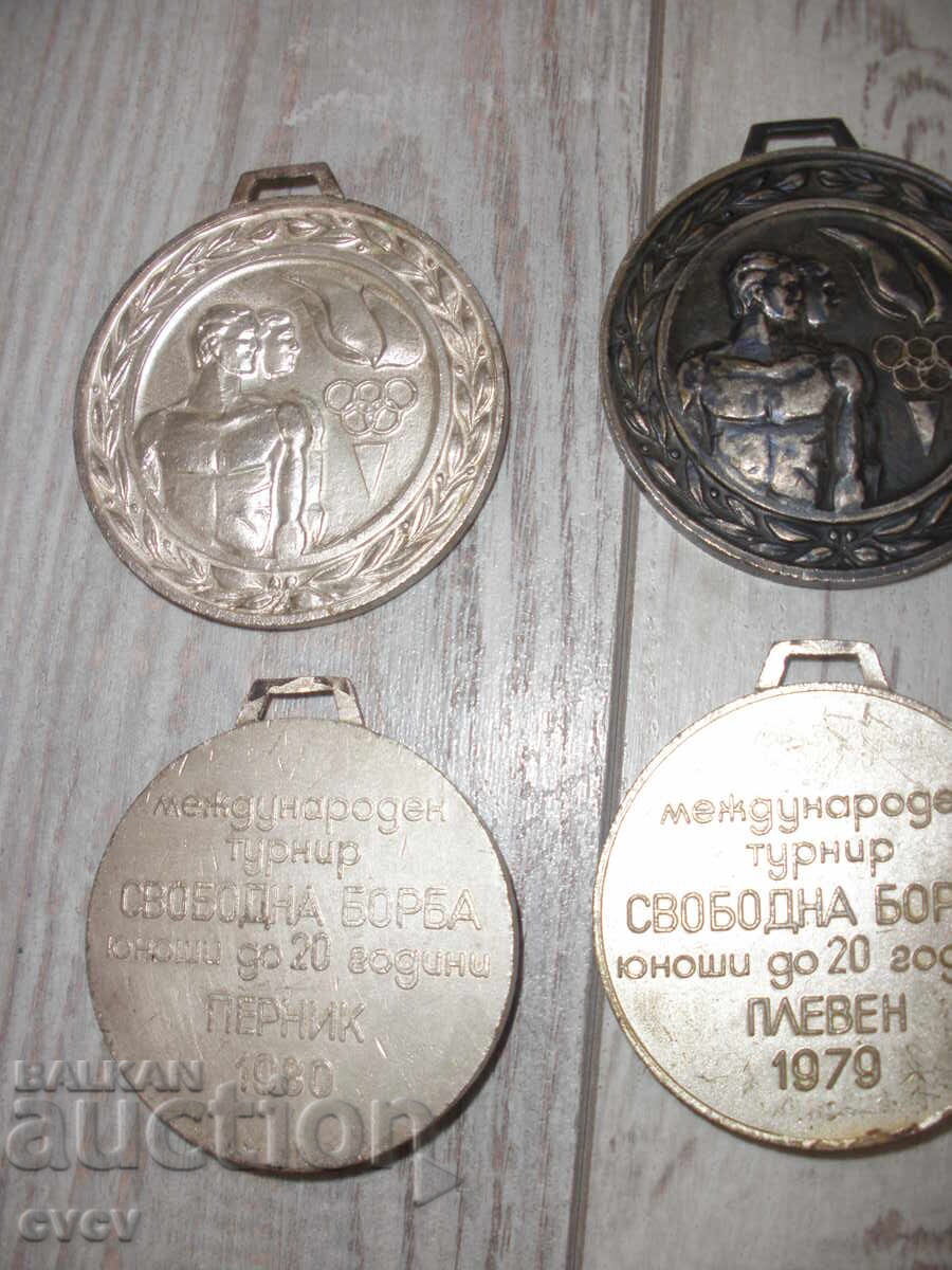 Δημοπρασία Μετάλλια-Αθλητικά-πάλη-5 τμχ - Β.Ζ.Τ Δημοπρασία Μετάλλια-Αθλητικά-πάλη-5 τμχ - Β.Ζ.Τ