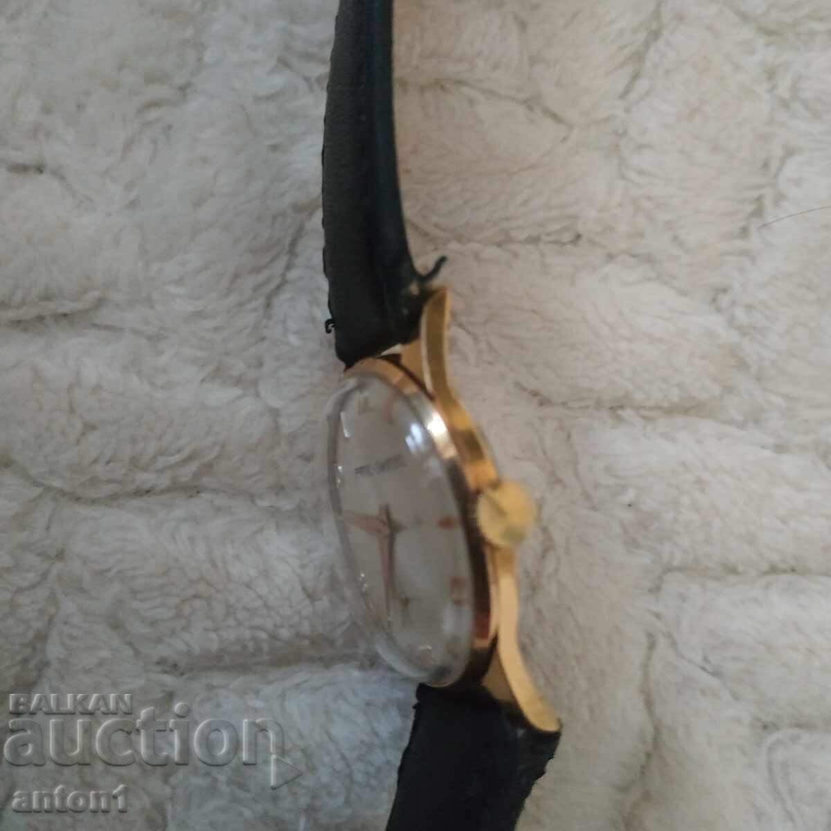 Ρολόι με τιμή 120.00 BGN | € 61.36 Ρολόι με τιμή 120.00 BGN | € 61.36