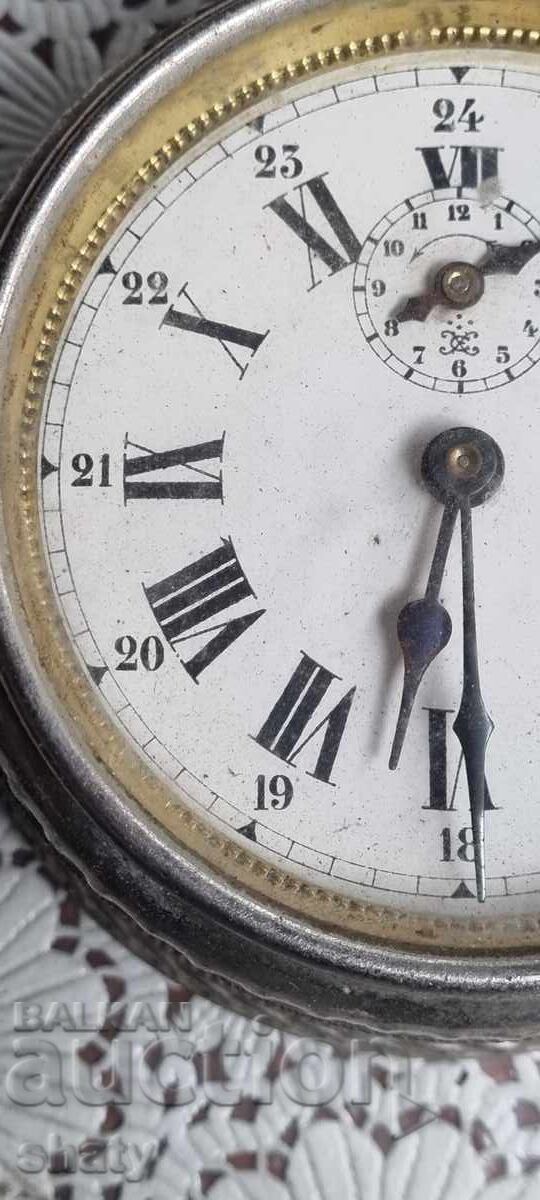 Доставка на Стар рядък будилник Доставка на Стар рядък будилник