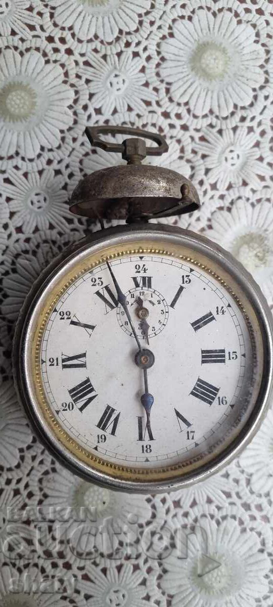 Стар рядък будилник Стар рядък будилник